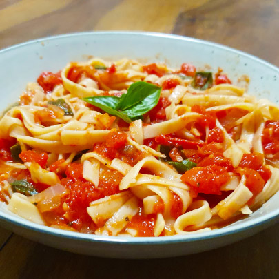 Tomato & Basil Fettuccine – YourKitchen with Trudi